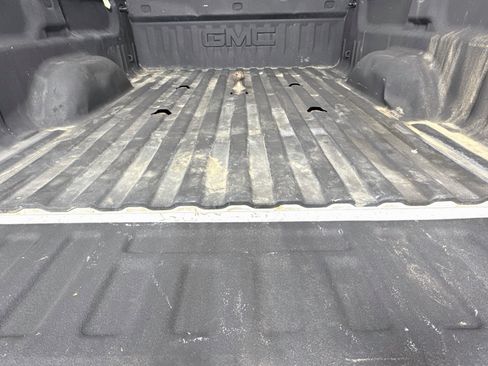 Used 2019 GMC Sierra 2500 SLT w/ Duramax Plus Package AWD/4WD image 26