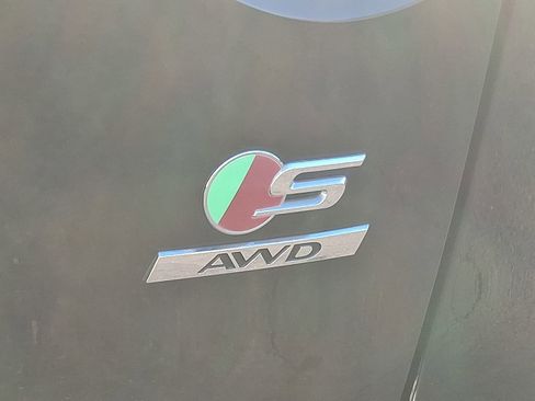 Used 2018 Jaguar F-PACE S image 34