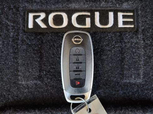 Certified 2023 Nissan Rogue SL w/ SL Premium Package image 34