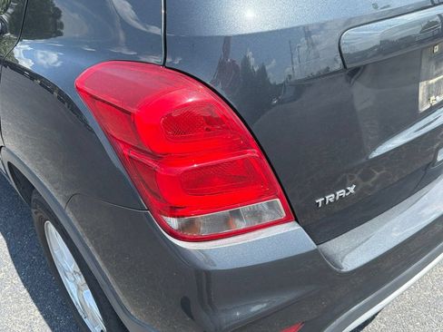 Used 2018 Chevrolet Trax LT FWD image 20