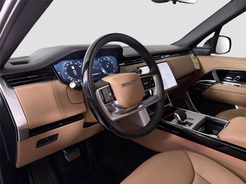 New 2026 Land Rover Range Rover Long Wheelbase Autobiography AWD/4WD image 9