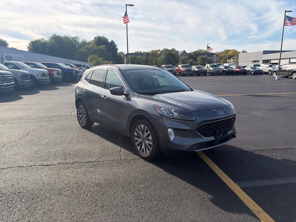 Used 2021 Ford Escape Titanium AWD/4WD image 3