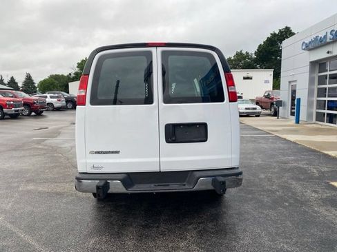 Used 2024 Chevrolet Express 2500 w/ Driver Convenience Package RWD image 4