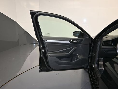 Used 2025 Volkswagen Jetta Sport FWD image 10