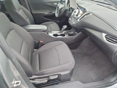 Used 2024 Chevrolet Malibu LT image 14