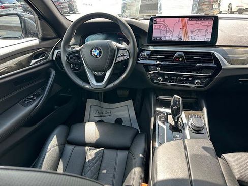 Used 2023 BMW 530i xDrive w/ Premium Package AWD/4WD image 22