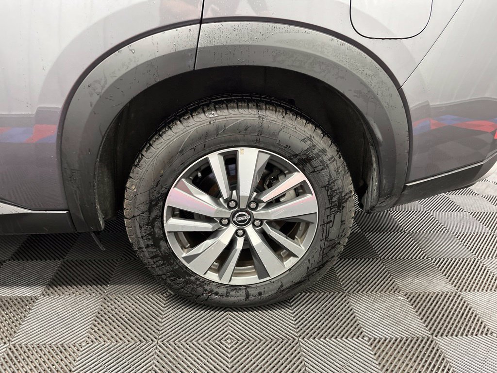 Used 2025 Nissan Pathfinder SL AWD/4WD image 26