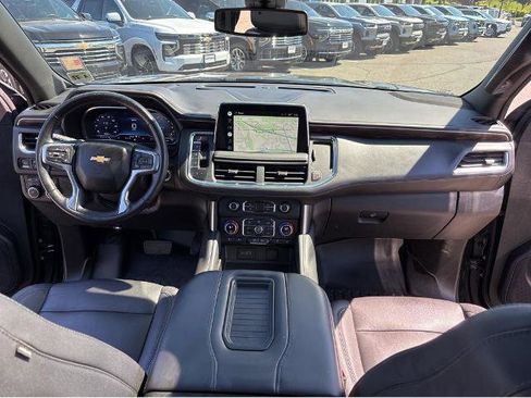 Used 2022 Chevrolet Tahoe LT w/ Luxury Package AWD/4WD image 9