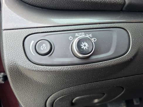 Used 2018 Buick Encore Preferred FWD image 42