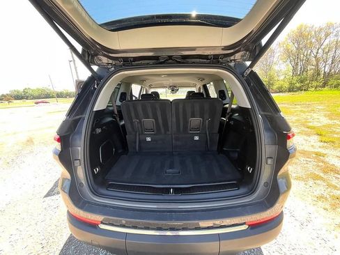 Used 2022 Jeep Grand Cherokee L Limited AWD/4WD image 31
