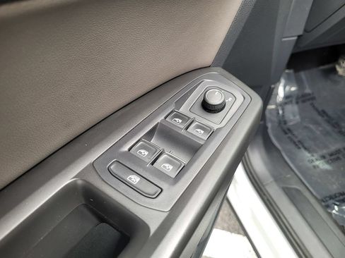 Used 2021 Volkswagen Atlas S FWD image 26