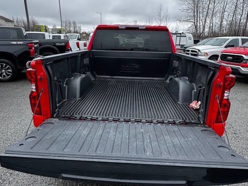 Used 2021 Chevrolet Silverado 1500 LT AWD/4WD image 22
