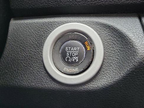 Used 2014 RAM 2500 Laramie w/ Black Appearance Group image 27