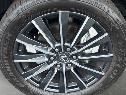 Used 2024 Lexus GX 550 image 9