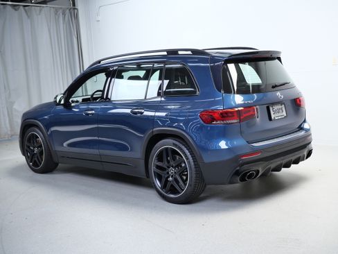 Certified 2022 Mercedes-Benz GLB 35 AMG 4MATIC image 11