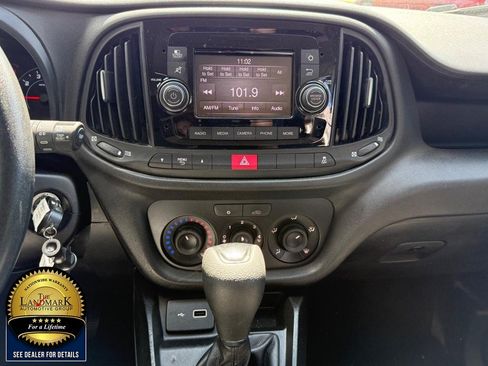 Used 2022 RAM ProMaster City Tradesman FWD image 17