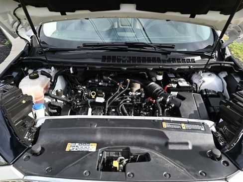 Used 2019 Ford Edge Titanium w/ Equipment Group 301A image 15