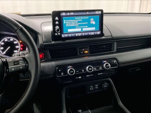 Used 2025 Honda Pilot TrailSport image 19