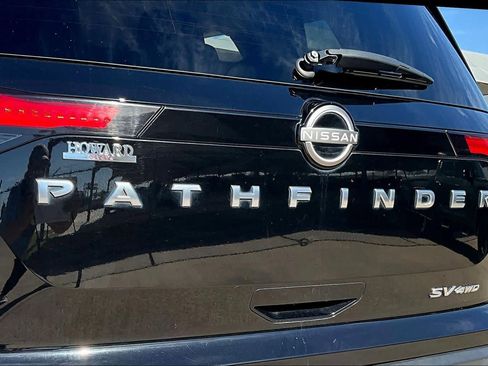 Used 2022 Nissan Pathfinder SV image 28