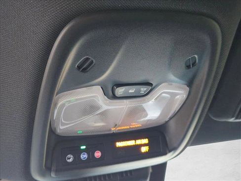 Used 2024 Chevrolet Colorado LT w/ LT Convenience Package RWD image 14