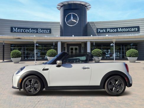 Used 2024 MINI Cooper Convertible image 3