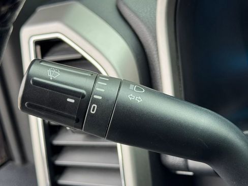 Used 2018 Ford F150 Lariat image 9