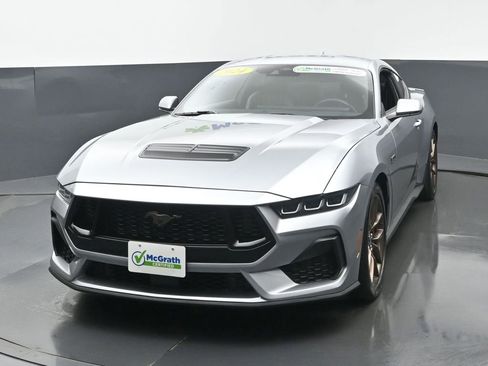 Used 2024 Ford Mustang GT Premium image 5