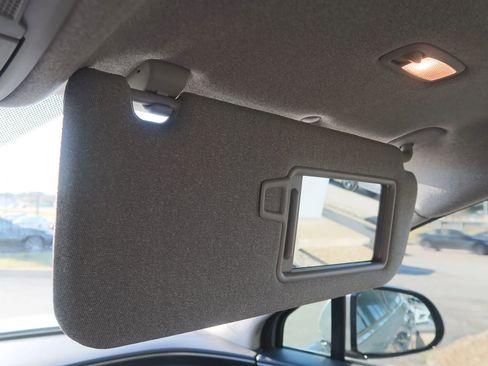 Used 2020 Hyundai Santa Fe Limited image 38