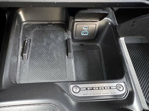Used 2025 Ford Bronco Outer Banks w/ Sasquatch Package AWD/4WD image 24