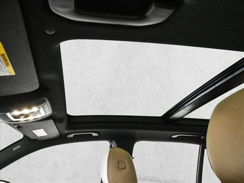 New 2026 Mercedes-Benz GLE 450e 4MATIC image 17