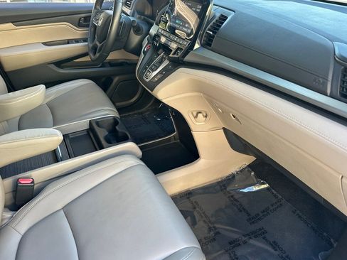 Used 2019 Honda Odyssey EX-L image 14
