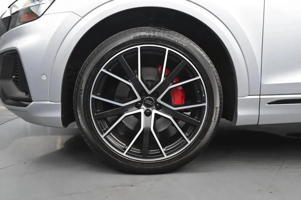 Used 2019 Audi Q8 Prestige AWD/4WD image 10