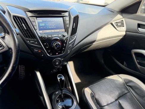 Used 2015 Hyundai Veloster Turbo FWD image 45