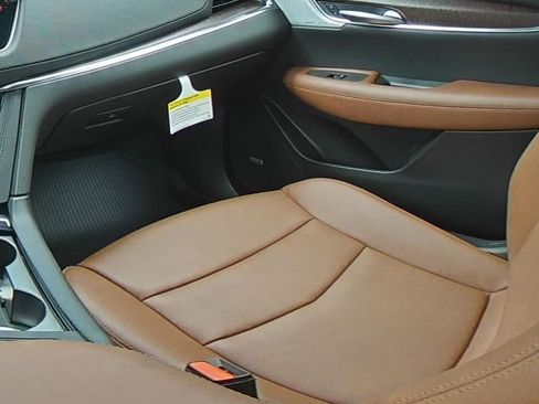 New 2025 Cadillac XT5 Premium Luxury w/ Technology Package image 14