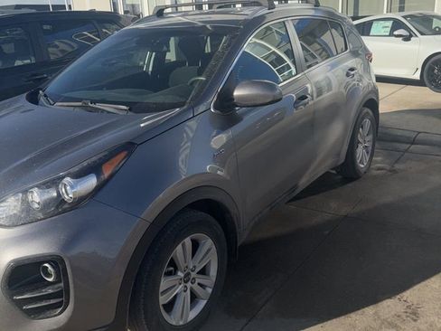 Used 2019 Kia Sportage LX w/ LX Popular Package image 7