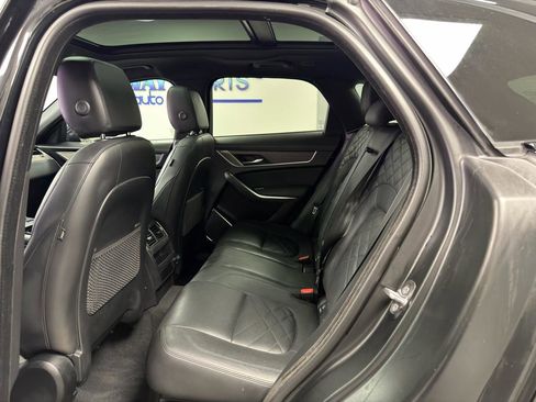 Used 2023 Jaguar F-PACE S AWD/4WD image 31