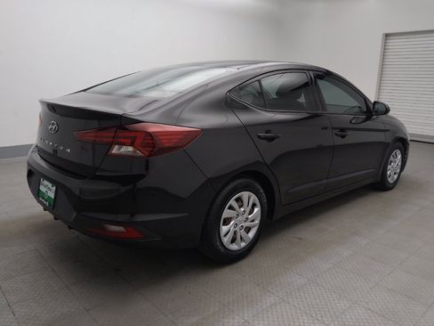 Used 2020 Hyundai Elantra SE FWD image 9