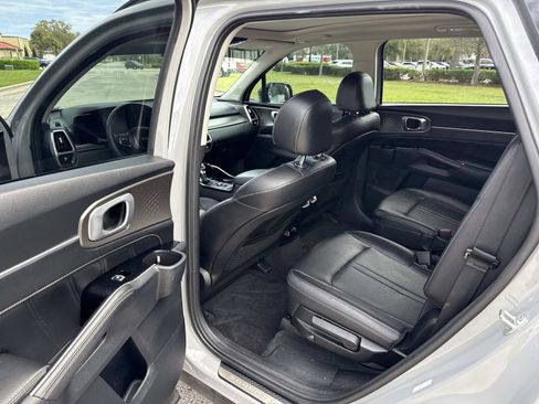 Used 2022 Kia Sorento SX image 14