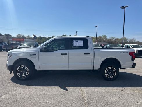 Used 2024 Ford F150 Lightning Pro image 9