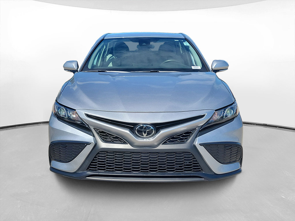 Used 2024 Toyota Camry SE FWD image 2
