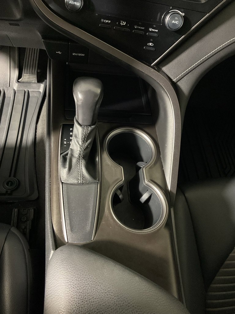 Used 2021 Toyota Camry SE FWD image 27