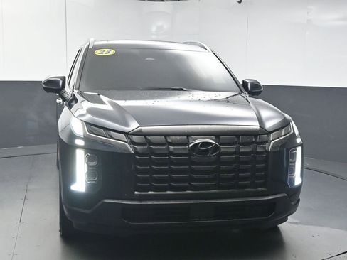 Used 2023 Hyundai Palisade SEL w/ Premium Package image 3