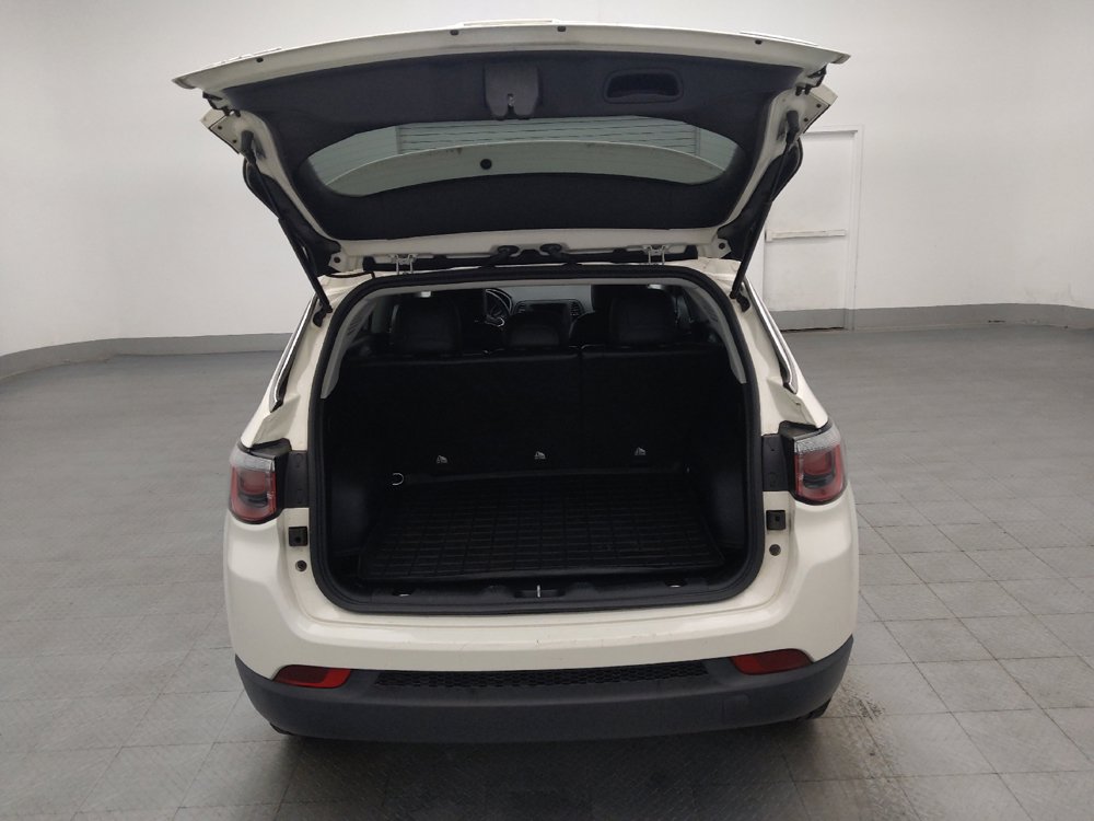 Used 2019 Jeep Compass Latitude w/ Popular Equipment Group AWD/4WD image 29