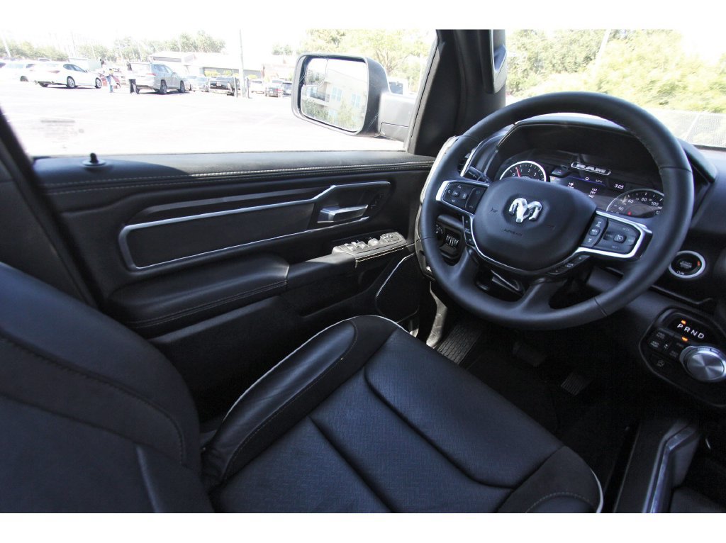 Used 2026 RAM 1500 Laramie AWD/4WD image 9