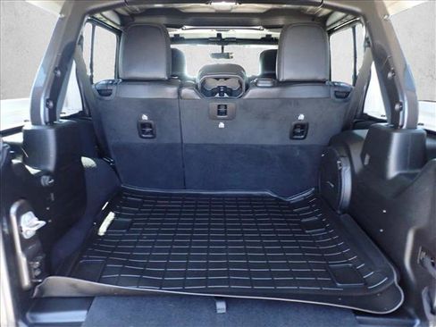Used 2020 Jeep Wrangler Unlimited Rubicon AWD/4WD image 8