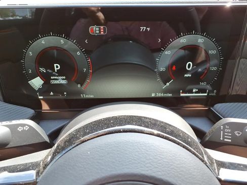 New 2026 Nissan Kicks SR FWD image 17