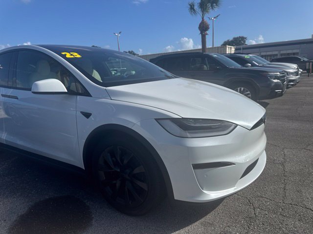 Used 2023 Tesla Model X AWD/4WD image 3