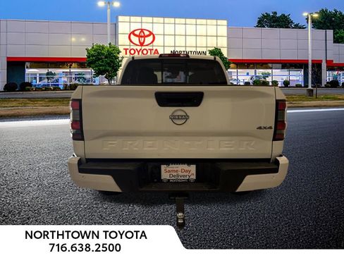 Used 2025 Nissan Frontier SV w/ SV Convenience Package AWD/4WD image 32