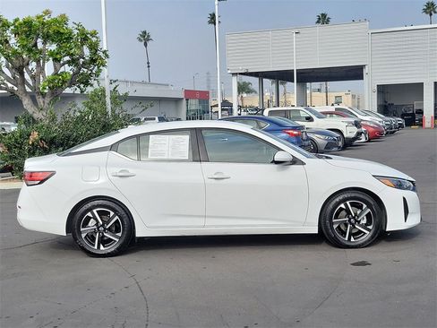 Used 2024 Nissan Sentra SV image 27