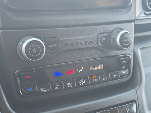 Used 2025 RAM ProMaster 2500 w/ Convenience Group FWD image 26